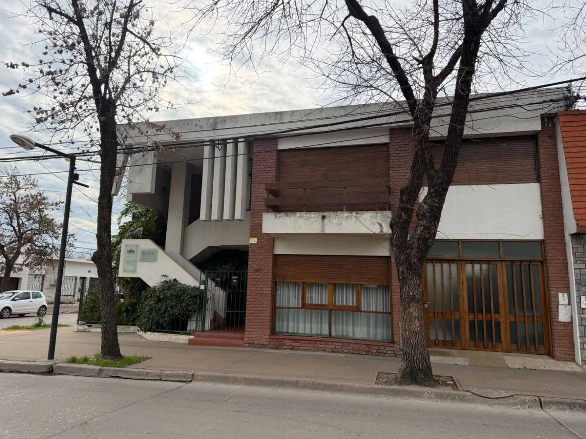 IMPORTANTE CASA EN VENTA EN EL CENTRO DE V. TUERTO foto 5