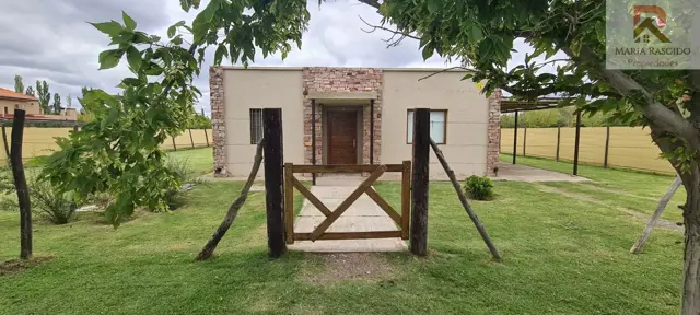 VIVIENDA EN VENTA EN VILLA 25 DE MAYO SAN RAFAEL MENDOZA, en privilegiada zona turística, portal del cañón del Diamante.
