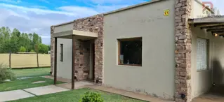 VIVIENDA EN VENTA EN VILLA 25 DE MAYO SAN RAFAEL MENDOZA, en privilegiada zona turística, portal del cañón del Diamante. foto 4