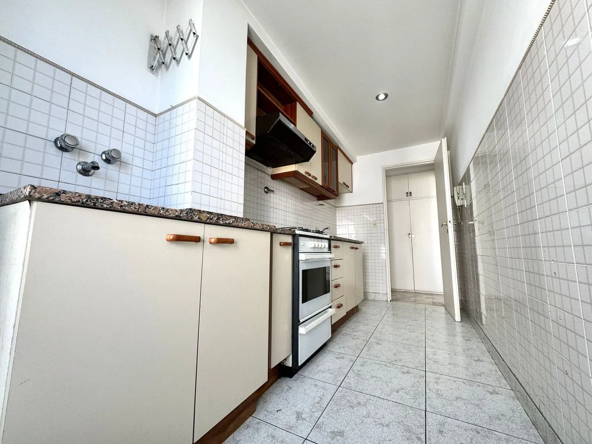 DEPARTAMENTO EN VENTA BANFIELD OESTE AMPLIO foto 2
