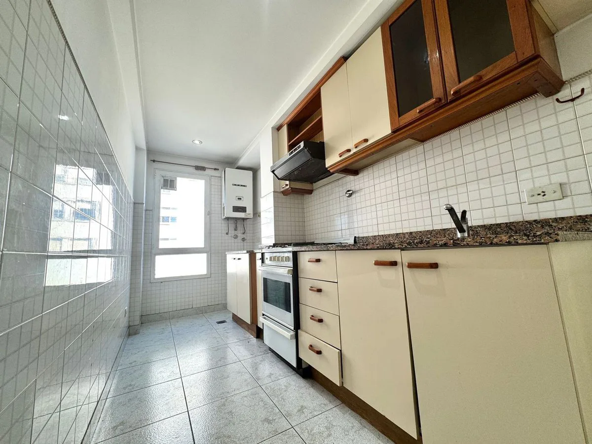 DEPARTAMENTO EN VENTA BANFIELD OESTE AMPLIO foto 3