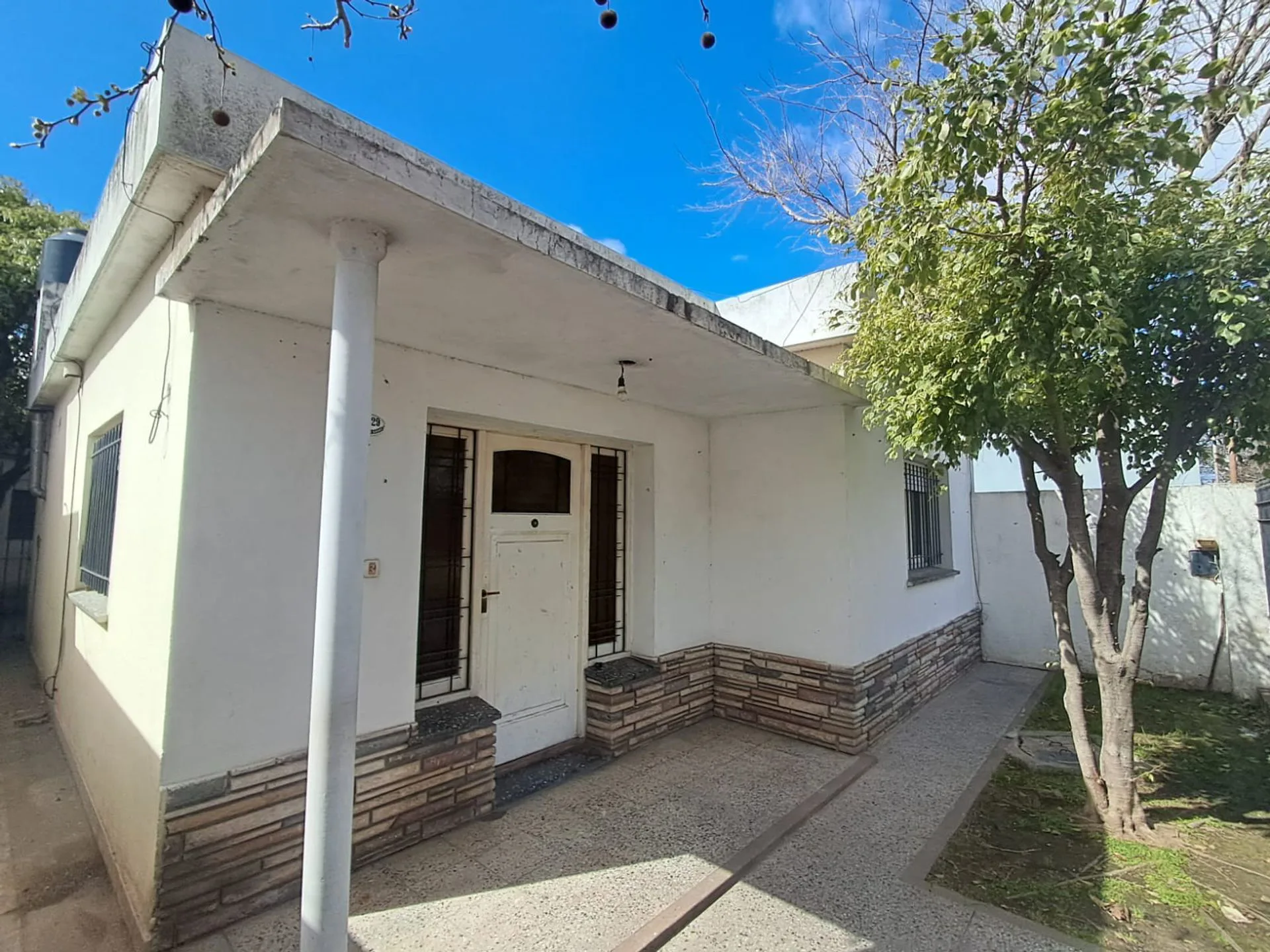 VENTA CASA 4 AMBIENTES HURLINGHAM foto 3