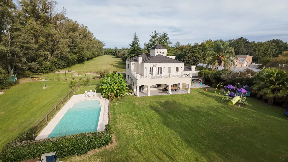 Se vende casa en La Cheltonia Venado Tuerto foto 2