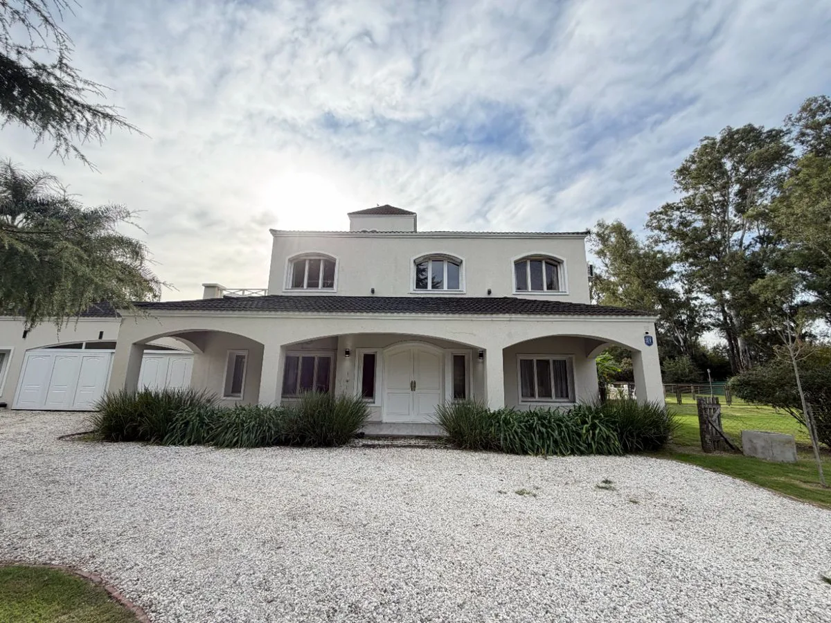 Se vende casa en La Cheltonia Venado Tuerto foto 5