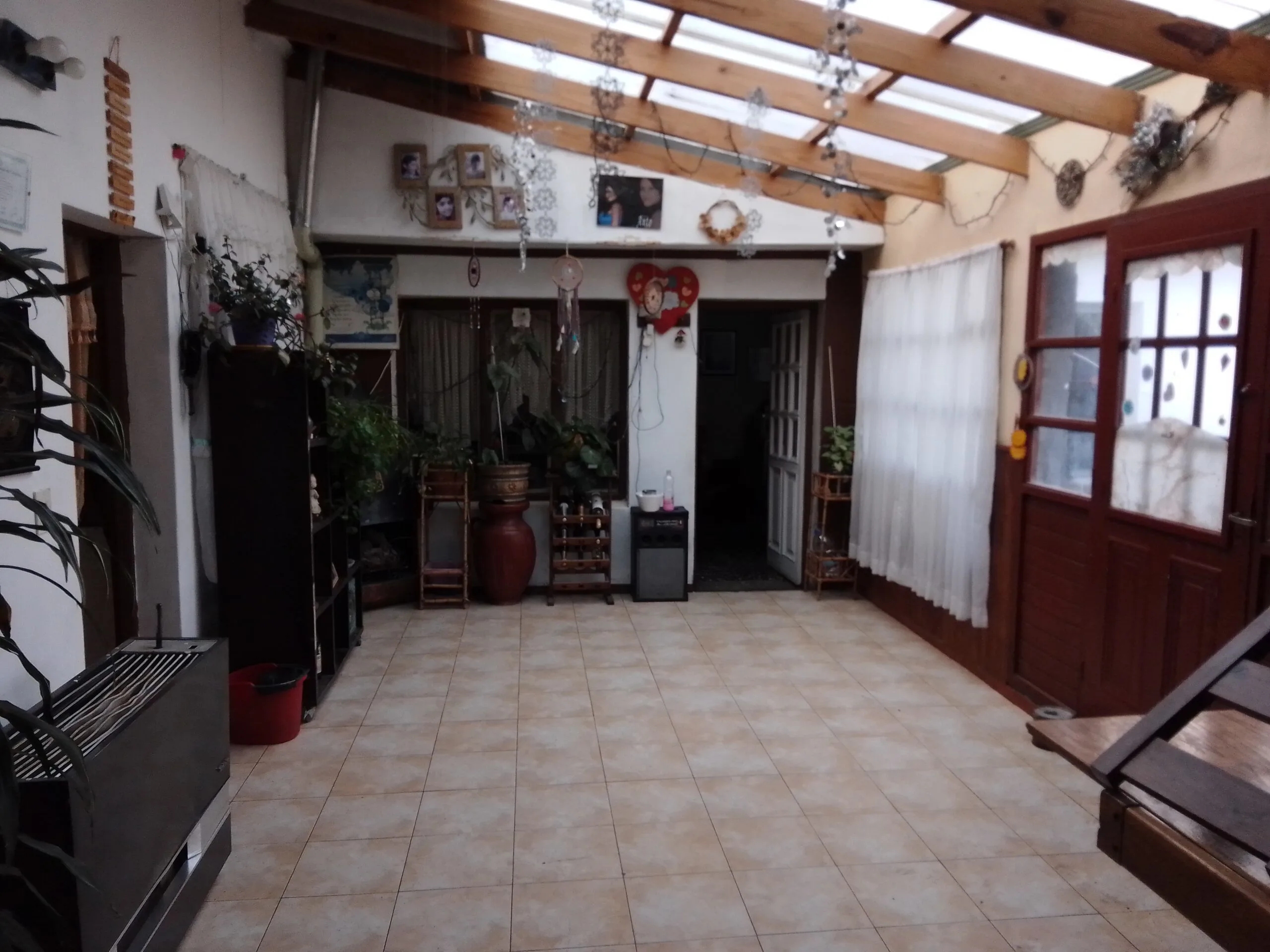 VENTA- CASA 4 DORMITORIOS – CASCO VIEJO foto 2