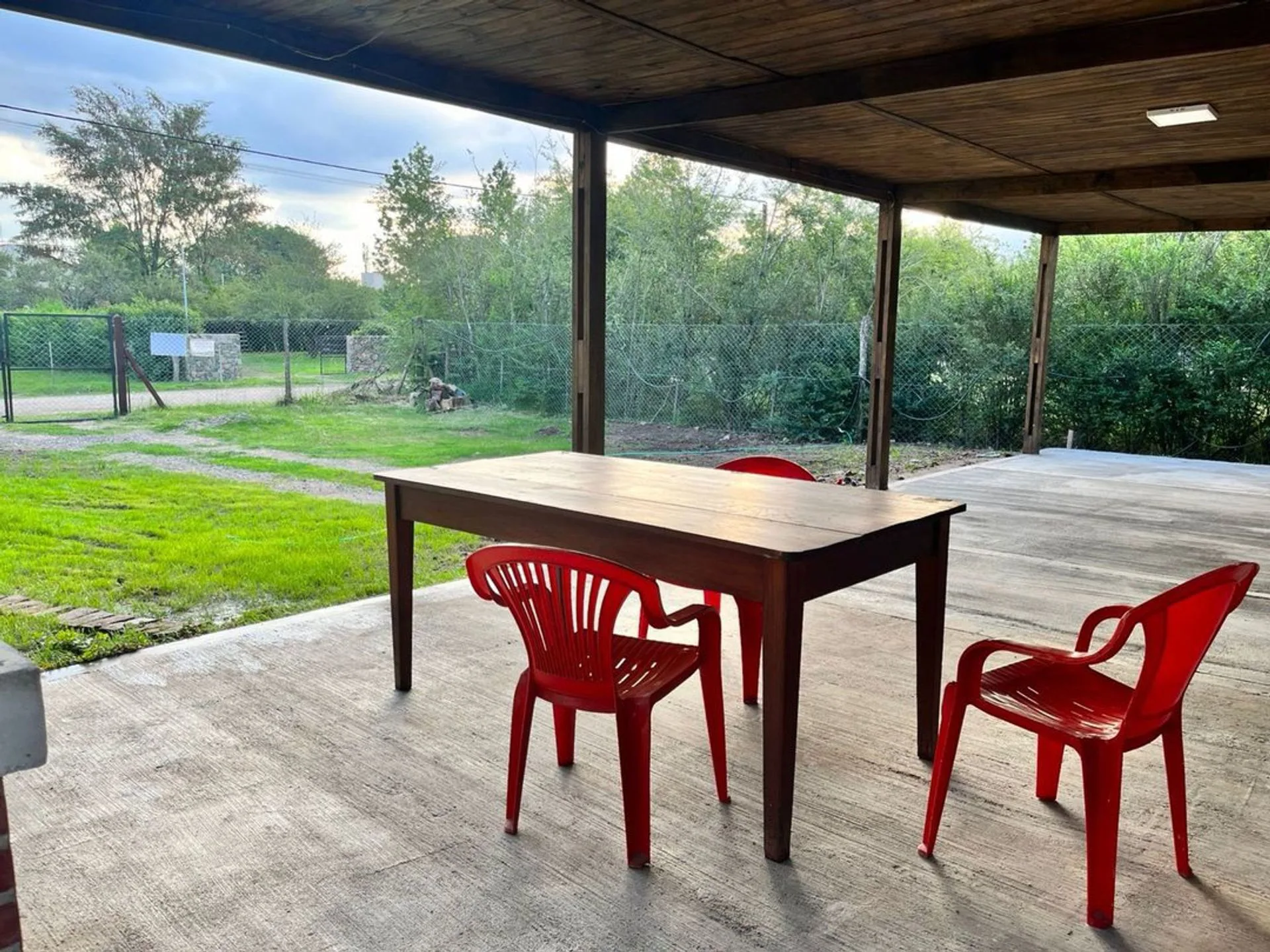 Venta casa 3 dormi en Villa Gral Belgrano pileta foto 3