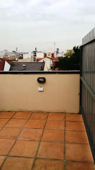 Dto. 1 amb. al frente con 2 ventanales y Espacio de terraza foto 2