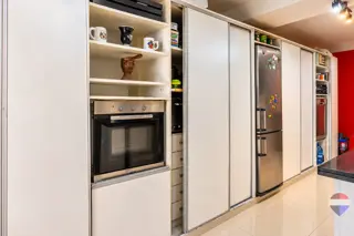 Casa de 3 dormitorios en venta La Plata, quincho foto 4