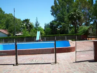 CASA A LA VENTA EN BºCº LOS CARACOLES- MASCHWITZ CENTRO foto 1