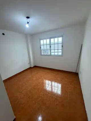 Alquiler duplex 3 ambientes Isidro Casanova foto 2