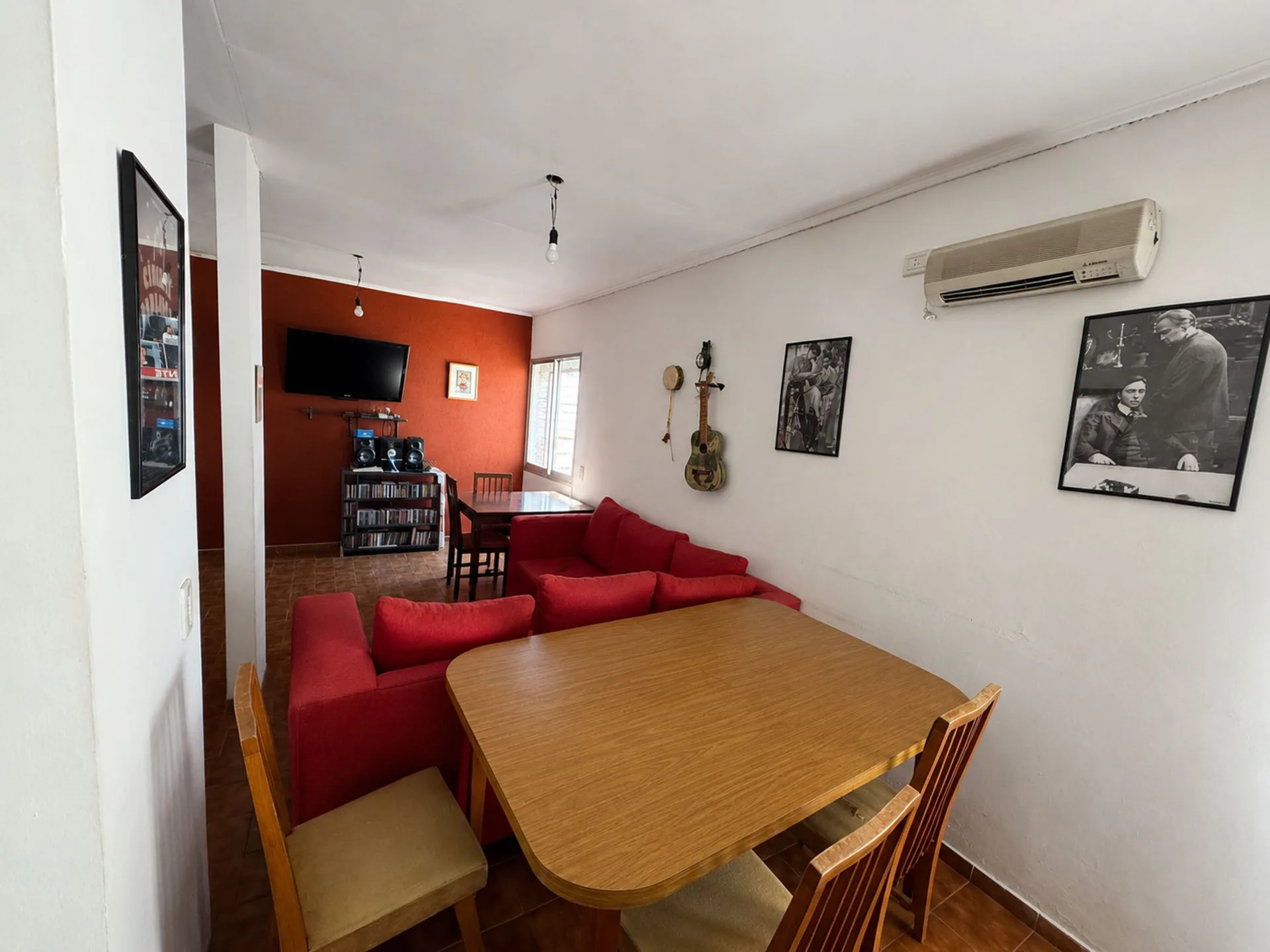 CASA 3 AMBIENTES EN VENTA CON JARDIN Y COCHERA foto 4