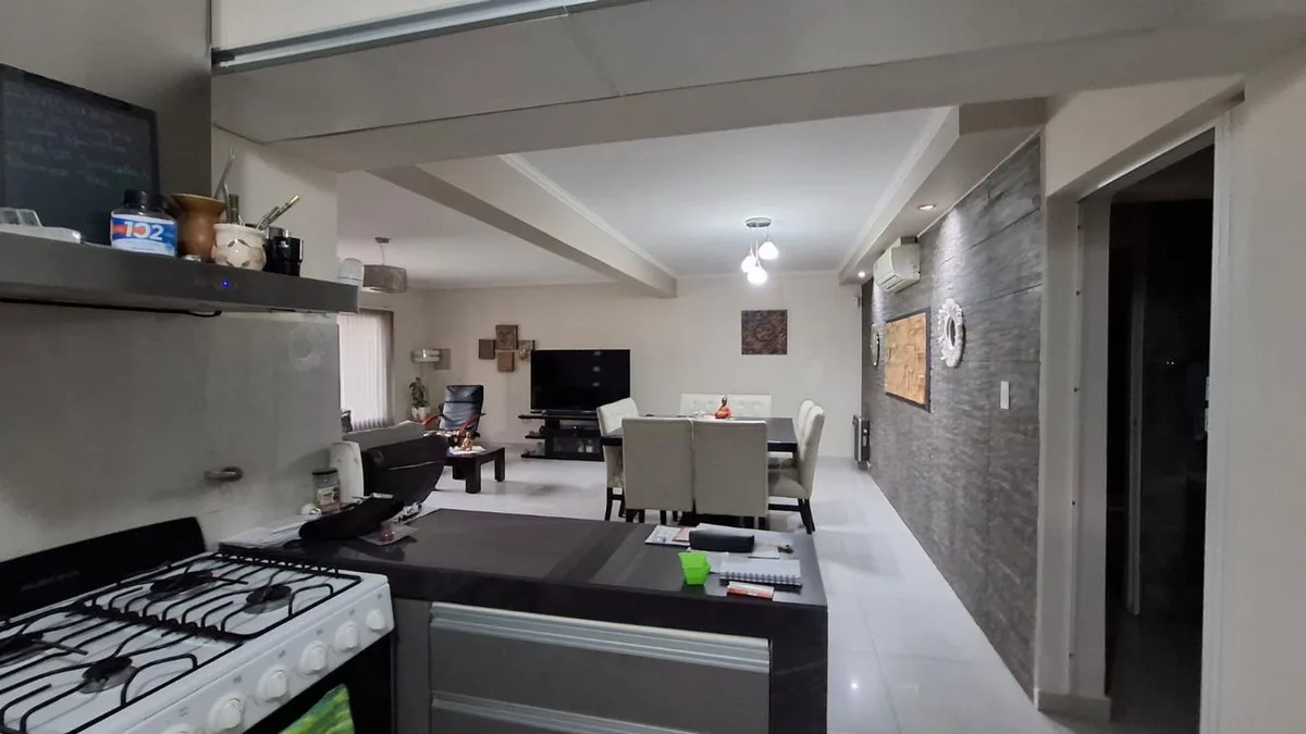 Casa en venta en privado Barrio Villa Michelo foto 2
