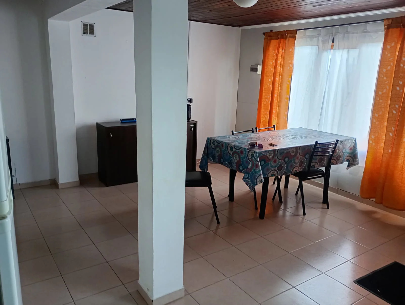 ALQUILER – CASA – CENTRO foto 2