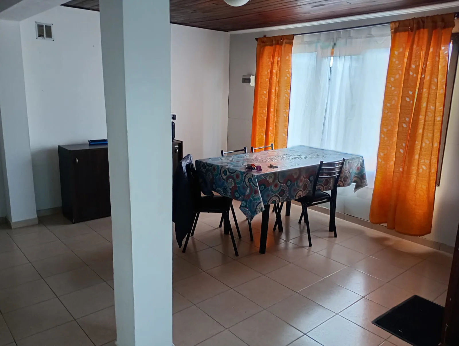 ALQUILER – CASA – CENTRO foto 3