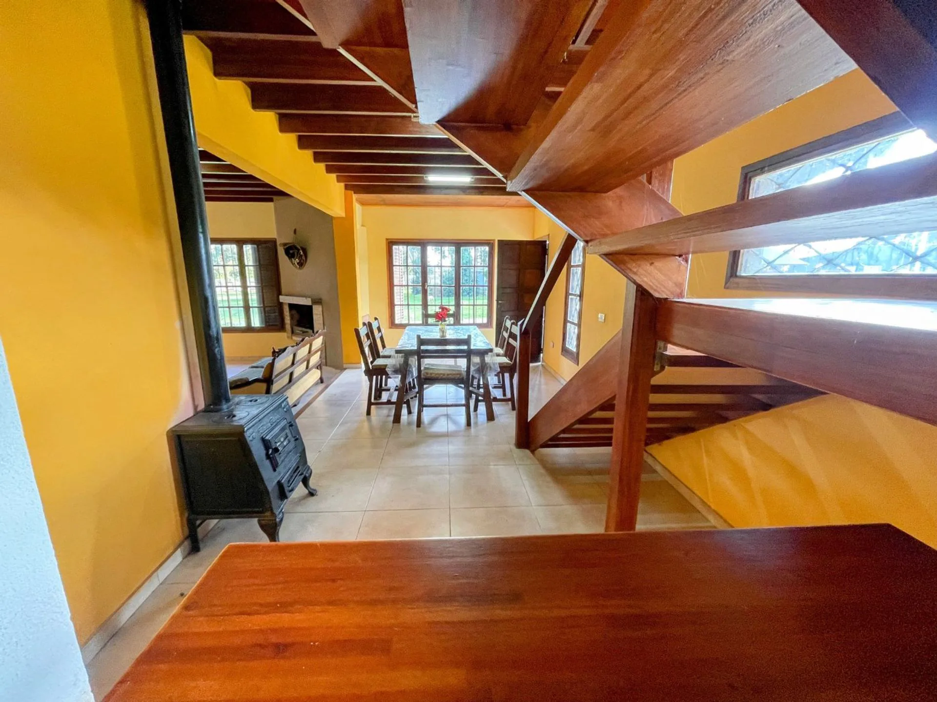 VENTA CASA 4 AMBIENTES C/ PARQUE LAS LOMAS MIRAMA foto 5