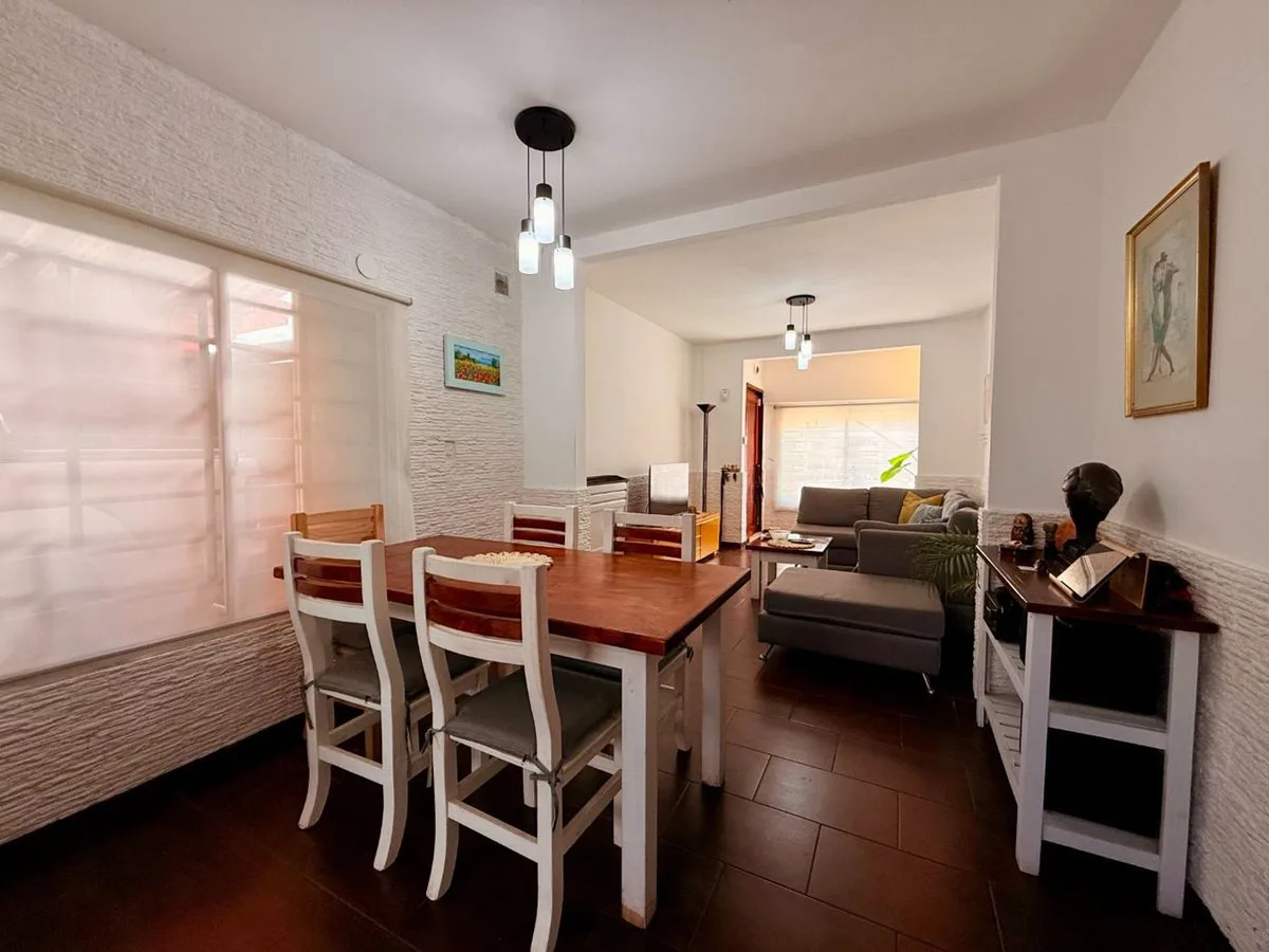 VENTA CASA 3 AMBIENTES CON QUINCHO Y PATIO + DEPTO foto 5