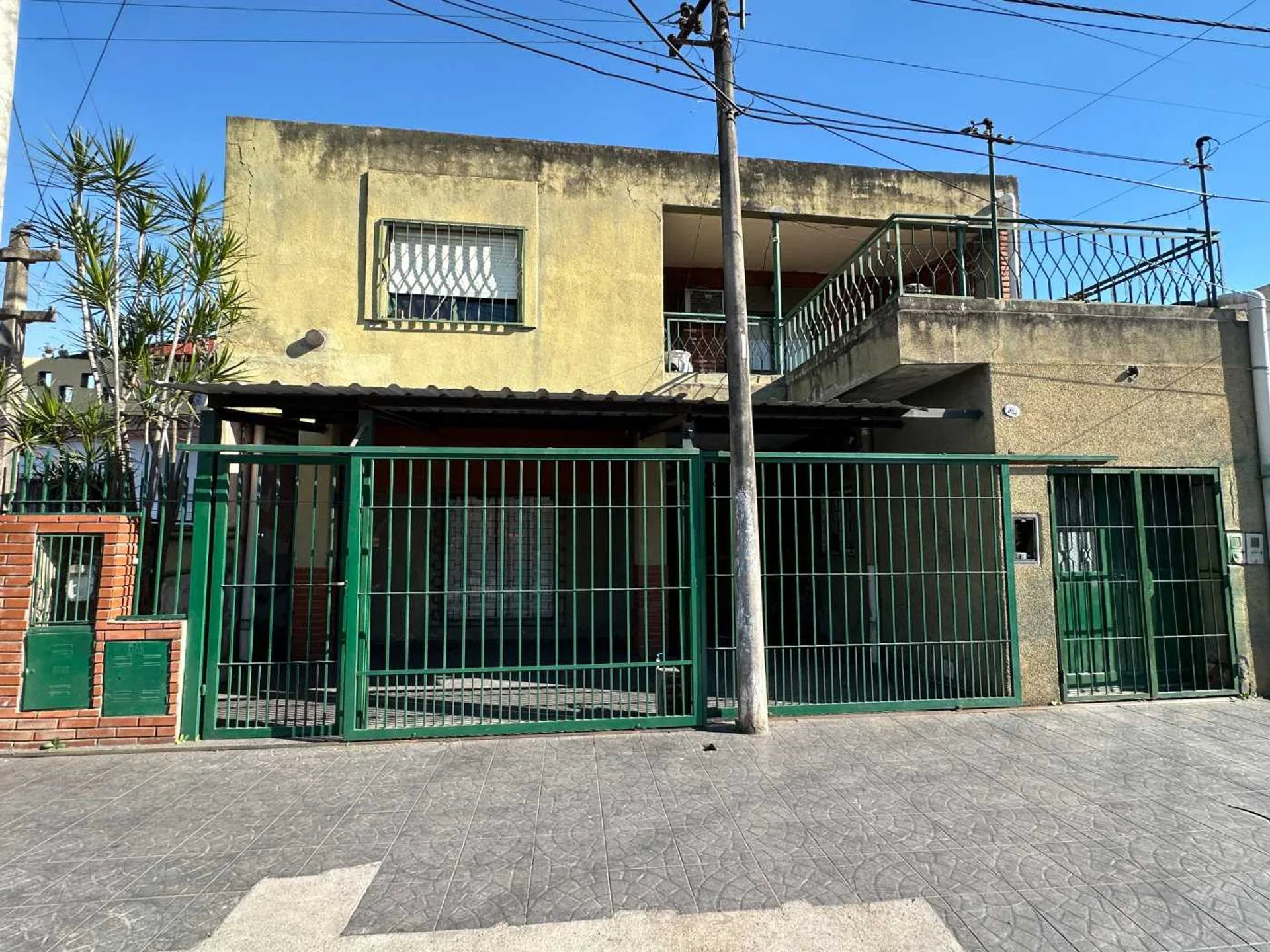 VENTA PH- B° SARMIENTO-PLANTA BAJA- 3 DORM 2 BAÑOS foto 2