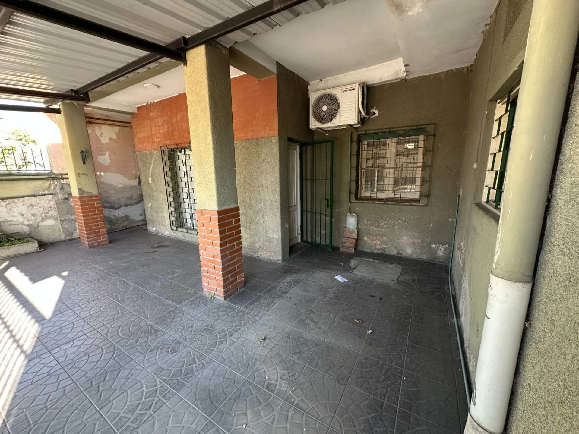 VENTA PH- B° SARMIENTO-PLANTA BAJA- 3 DORM 2 BAÑOS foto 4