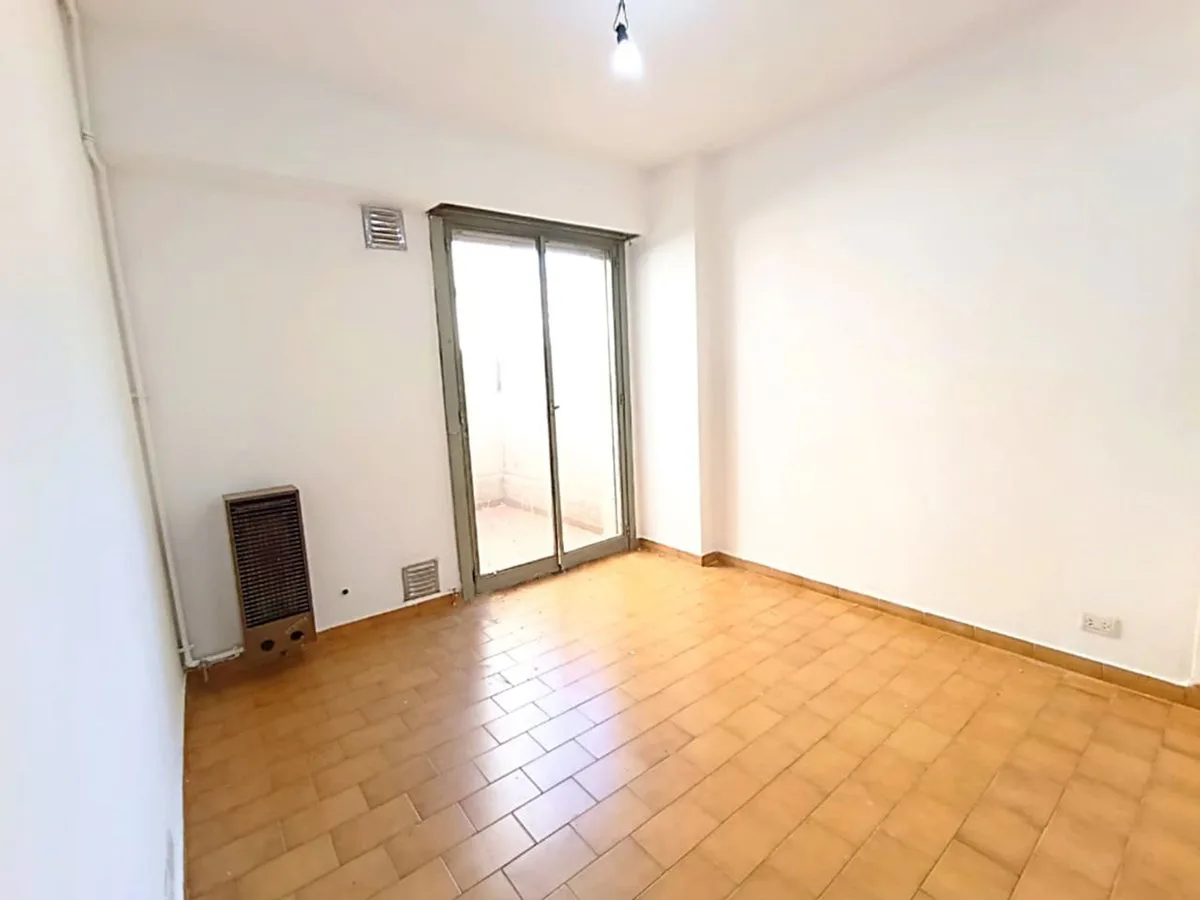 VENTA DEPARTAMENTO I DORM CON PATIO PROPIO CENTTRO foto 2