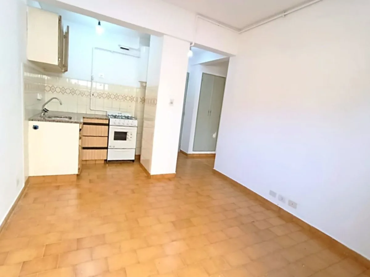 VENTA DEPARTAMENTO I DORM CON PATIO PROPIO CENTTRO foto 3