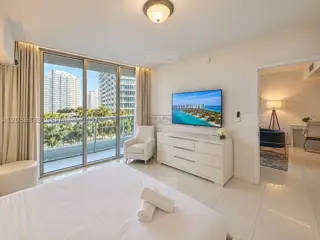 485 Brickell Ave #1611 400 foto 4