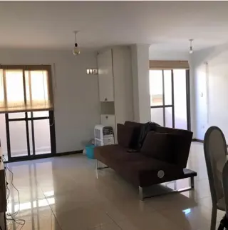 Enorme departamento 60 mts2,un dormitorio, inmenso Living , comodo ,Luminoso,acogedor , todos los condimentos para un excelente departamento u$$ 90000 foto 2