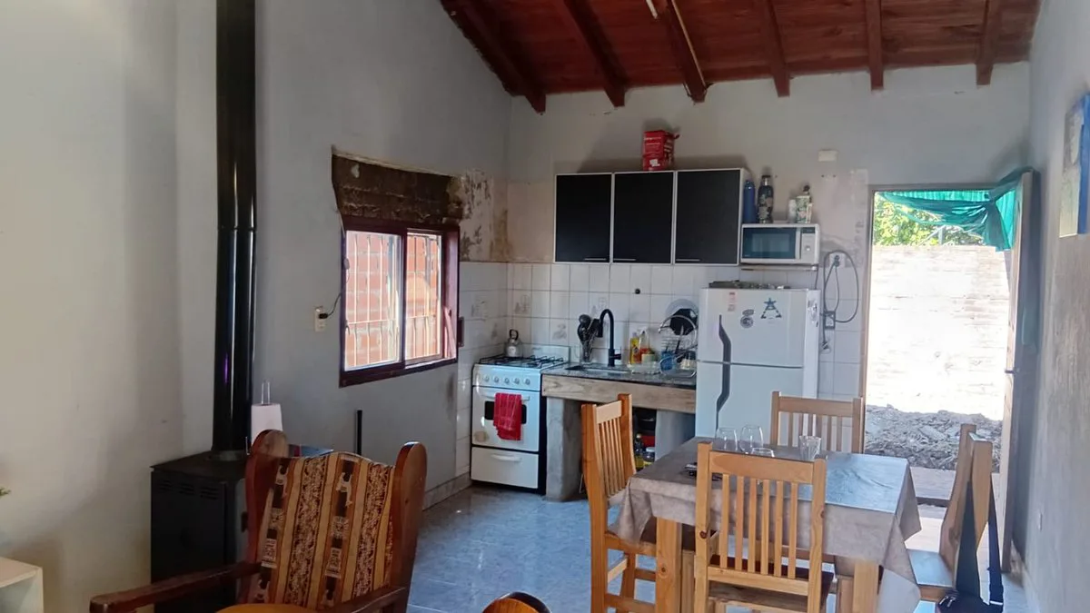 CASA  EN VENTA MORENO - OPORTUNIDAD foto 4