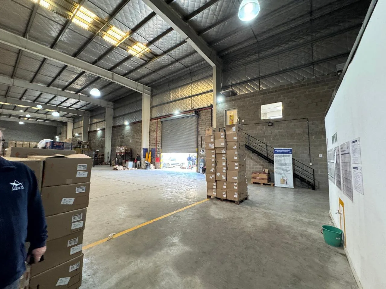 Depósito en alquiler 2.000 m2 Moreno - Excelente Sobre Acc. Oeste - Red hidrantes foto 2