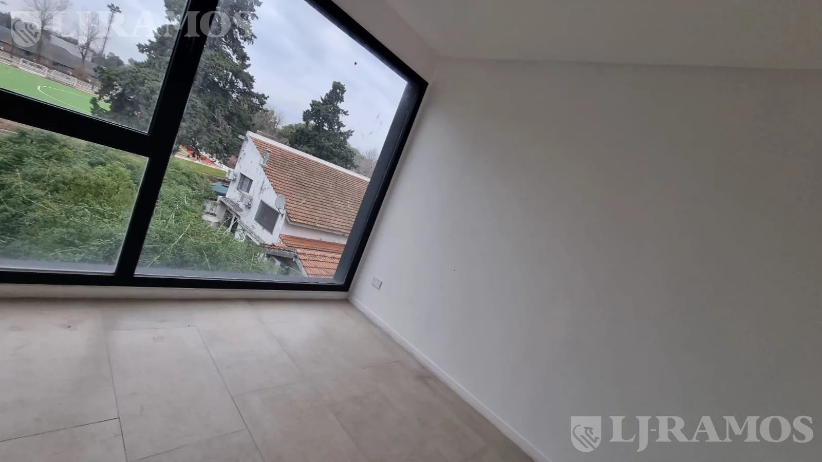 Alquiler. venta . A estrenar. 3 ambientes. Balcon terraza . Km 38, 5 . Pilar foto 5