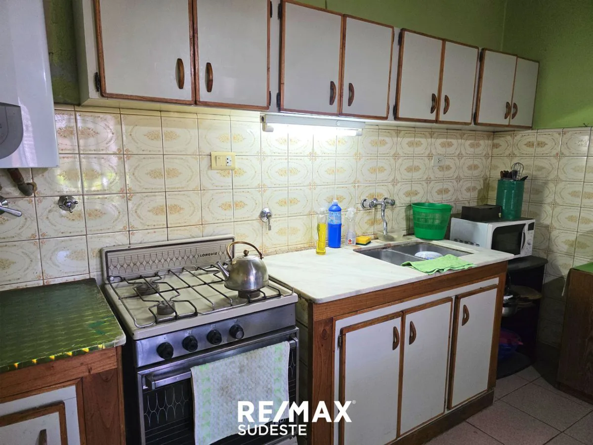 CASA EN VILLA MITRE. EXCELENTE UBICACION! foto 5