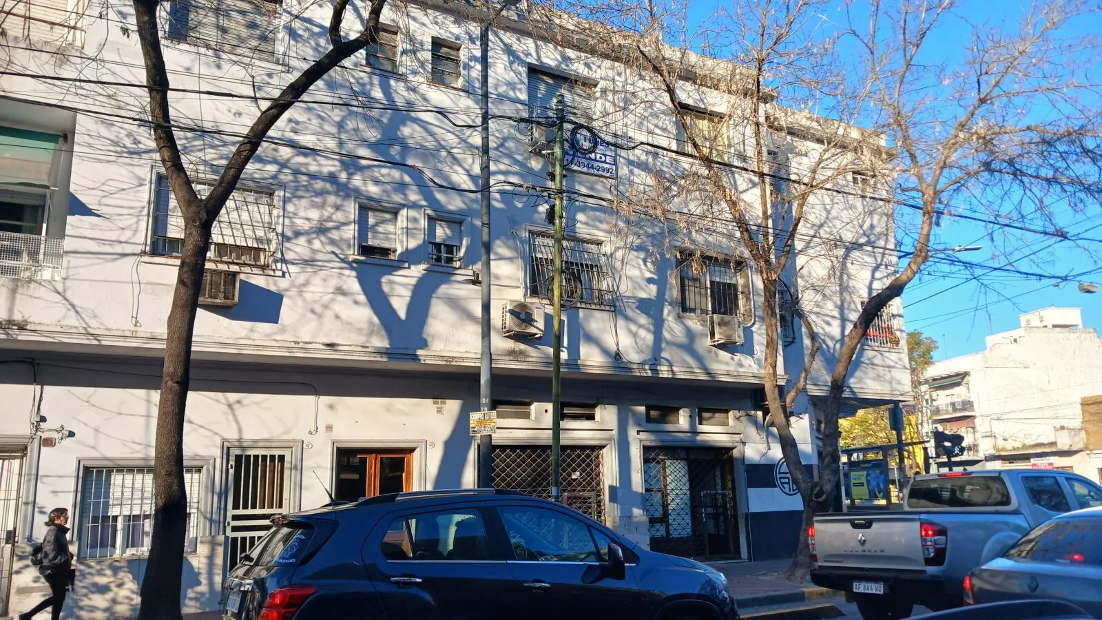 FLORESTA - Local en VENTA - A pasos Av. Juan B. Justo y próximo a Segurola y Centro Com. Avellaneda foto 2