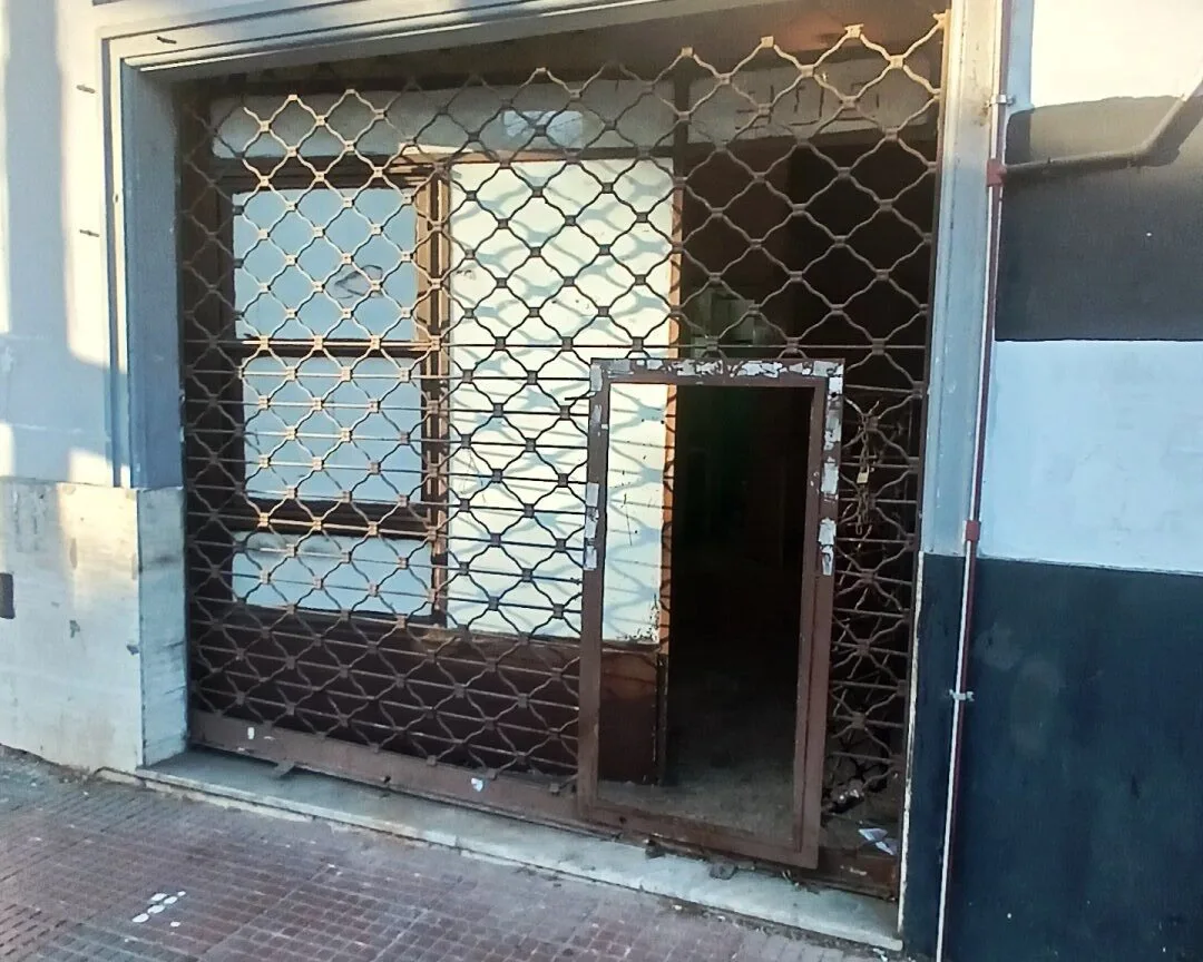 FLORESTA - Local en VENTA - A pasos Av. Juan B. Justo y próximo a Segurola y Centro Com. Avellaneda foto 5