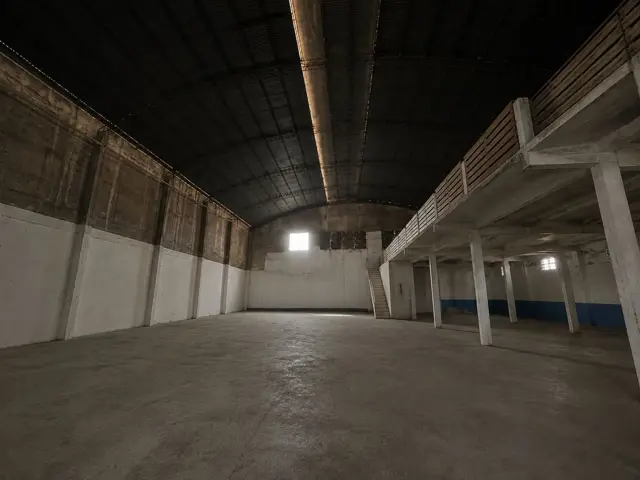 SE ALQUILA GRAN GALPON EN SANTA FE