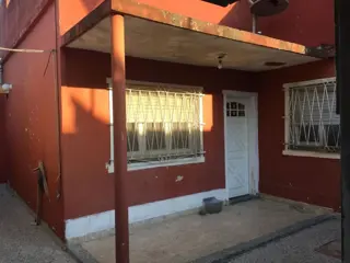 SAN MARTIN (Billinghurts) - Regia CASA 3 Amplios Amb c/ FDO LIBRE100 Mts2 foto 2