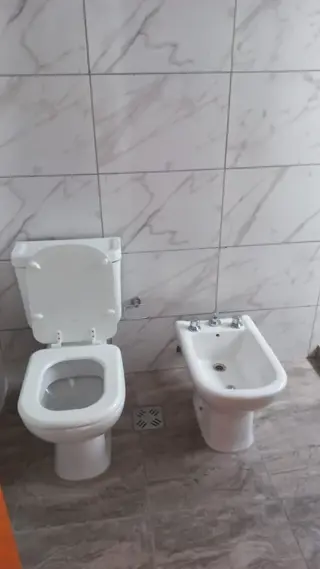 GUIDEK STASIUK PROPIEDADES ALQUILA HERMOSO DEPARTAMENTO EN PLANTA ALTA foto 5