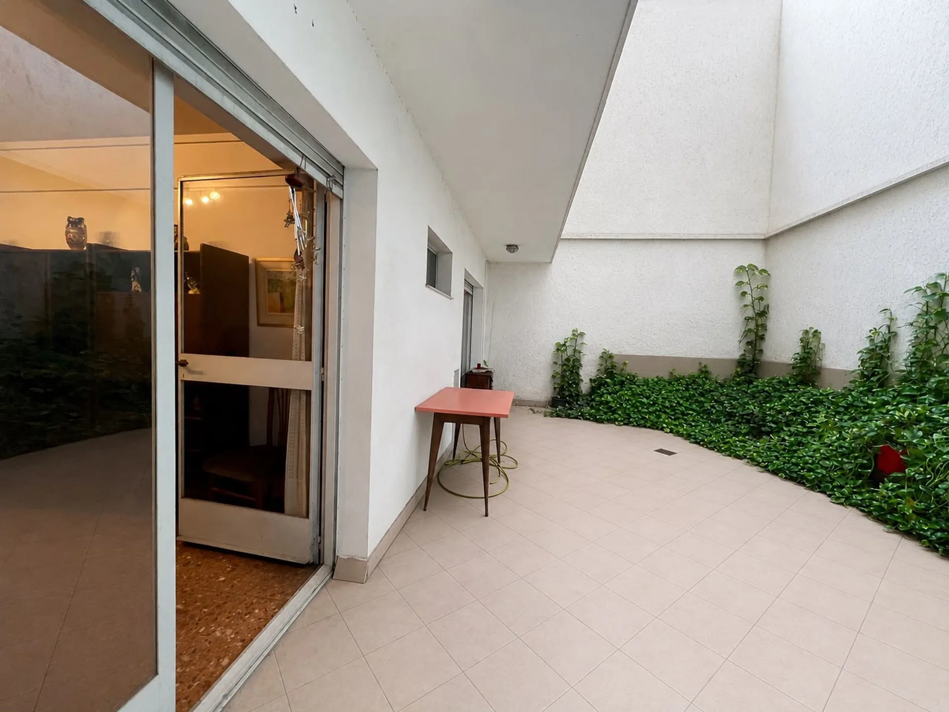 DEPARTAMENTO 3 AMB VENTA BARRACAS CON 2 PATIOS foto 2