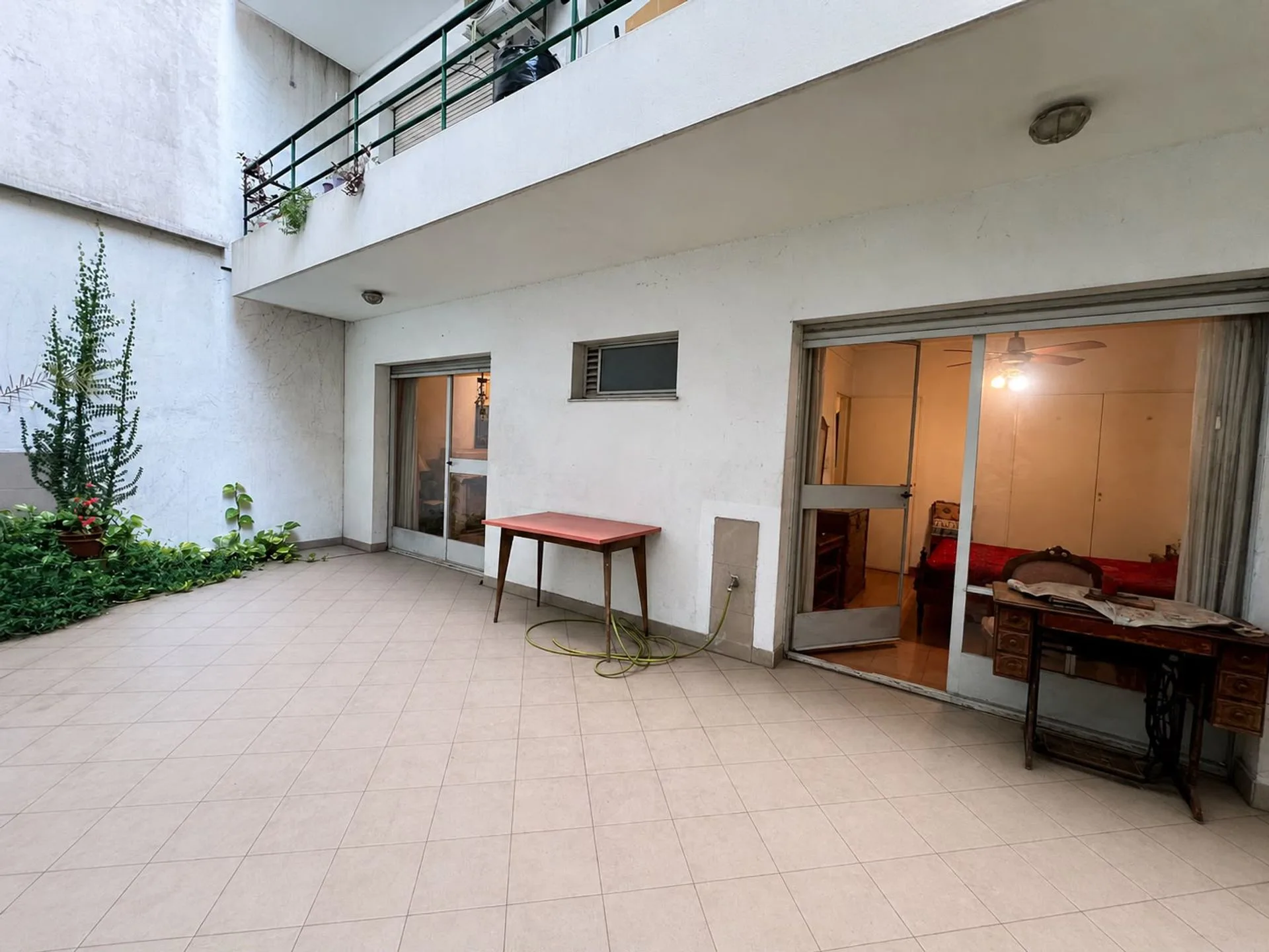 DEPARTAMENTO 3 AMB VENTA BARRACAS CON 2 PATIOS foto 5