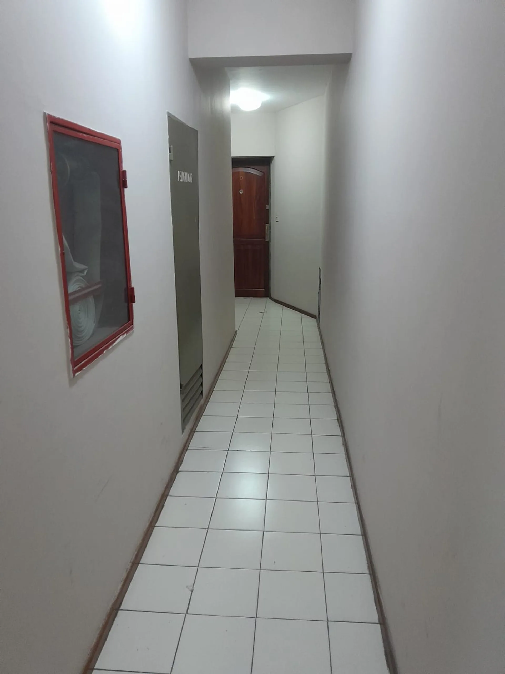 Alquilo Departamento en edificio Esperanza foto 3