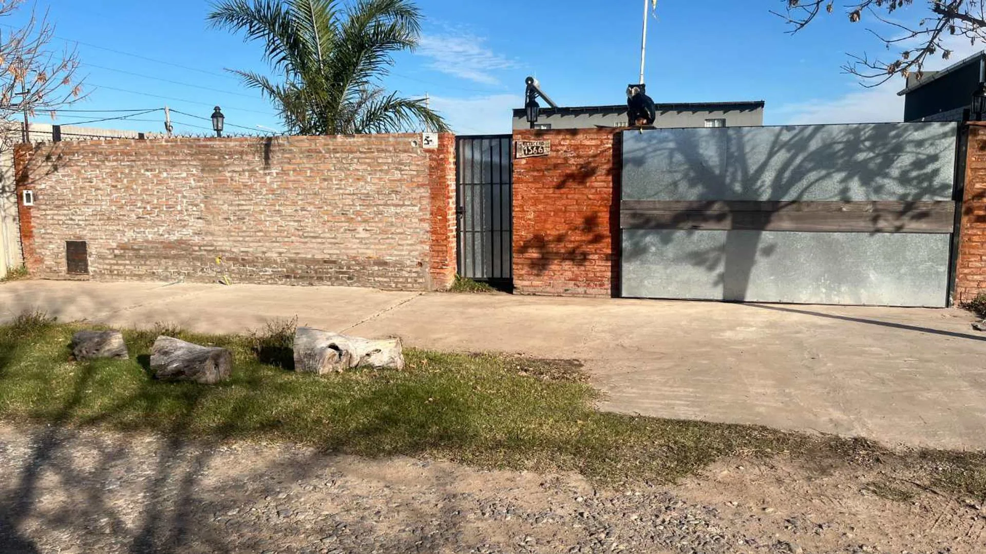 VTA CASA DE 4 DORMITORIOS EN PUNTA CHACRA. foto 3