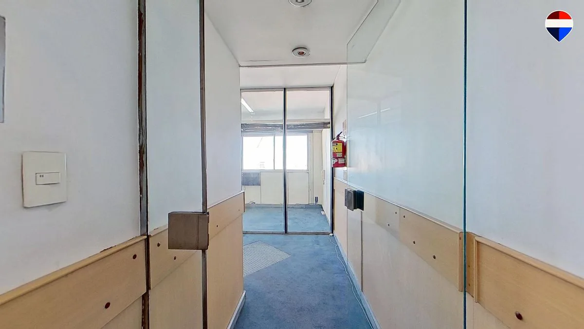 VENTA DPTO A REFACCIONAR APTO PROF PISO 18 COCHERA foto 2