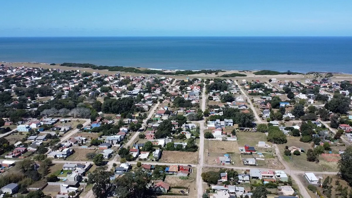 Lote 220 m² Los Acantilados a 4 cuadras del Mar foto 5