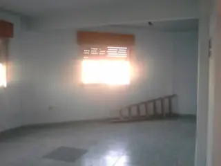ALQUILER - DEPARTAMENTO 2 AMBIENTES CON PATIO y LAVADERO - SIN EXPENSAS foto 1
