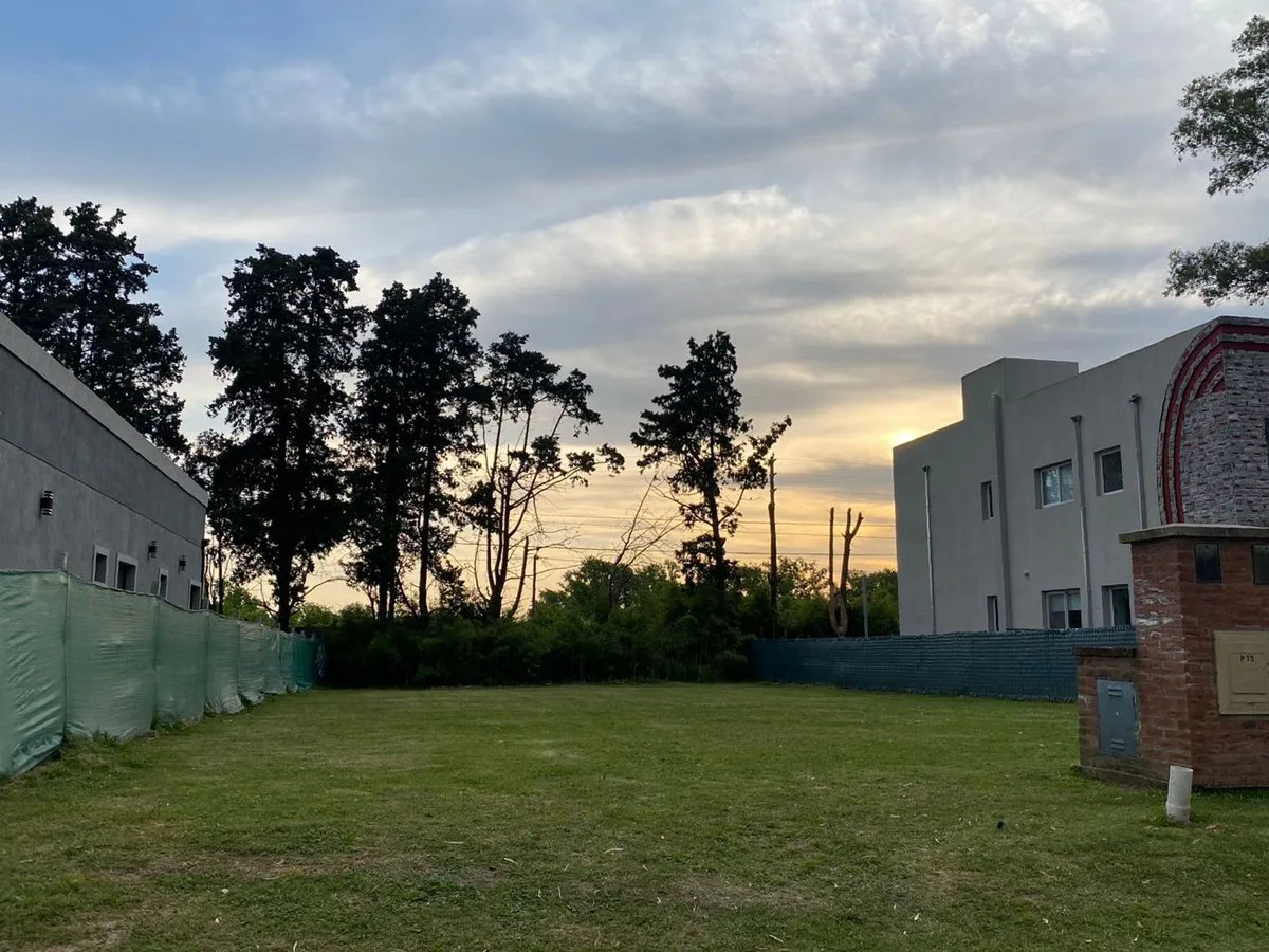 VENTA LOTE EN BARRIO CERRADO  LA JOSEFINA PILAR foto 4