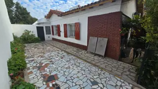 VENTA CASA 4 AMB PASO DEL REY PATIO PARRILLA foto 4