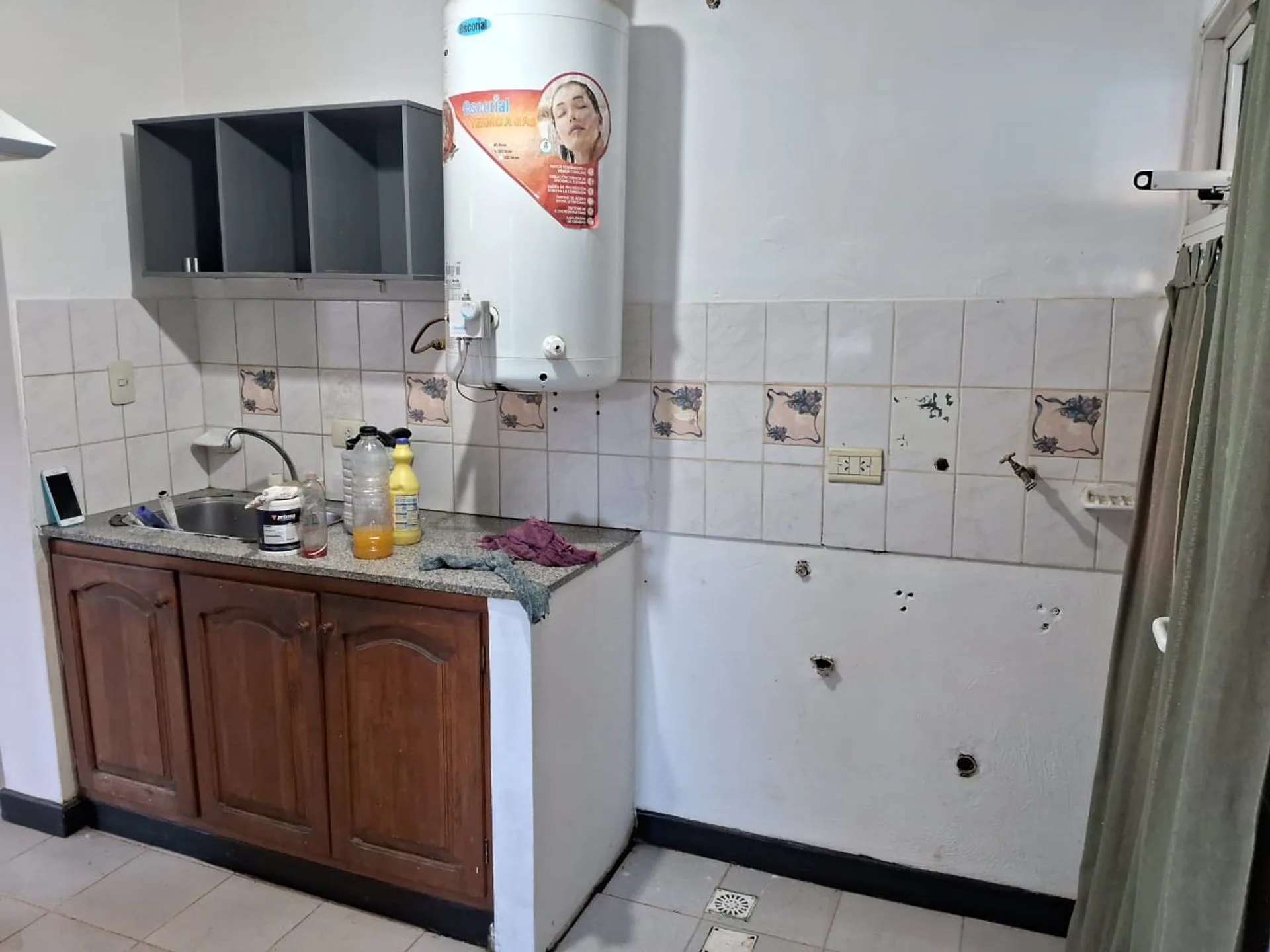 Casa de 4 dorm-Depto -Quincho foto 4