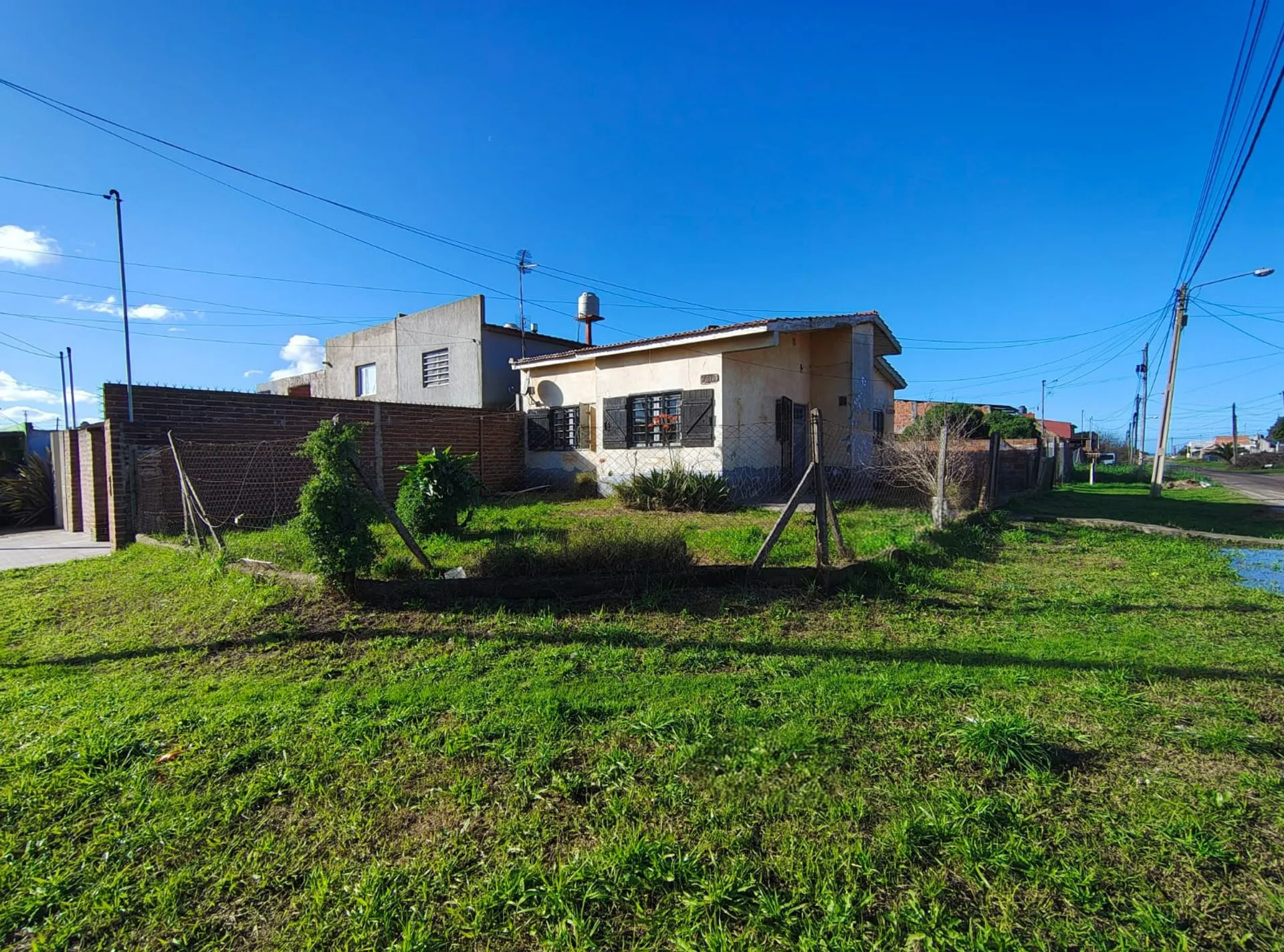 VENTA CASA 3 AMB FELIX U. CAMET A RECICLAR foto 2