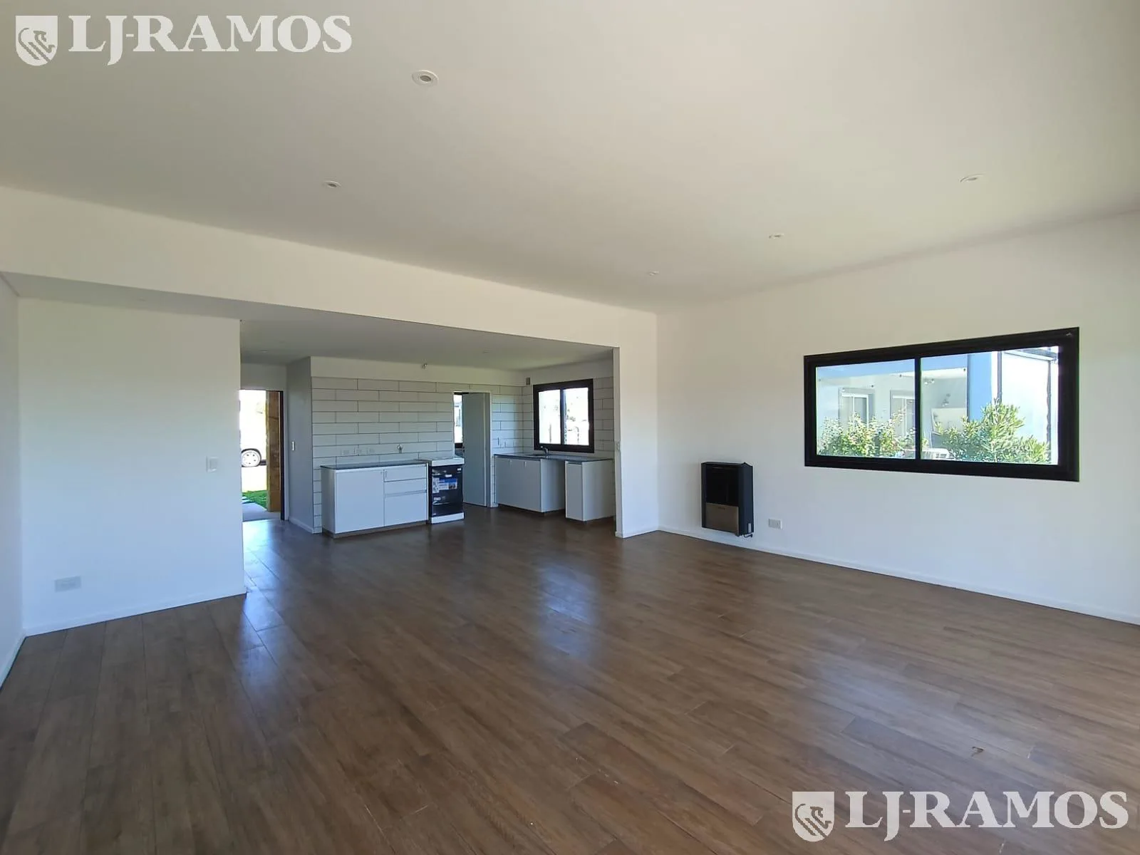 Casa en San Sebastián OPORTUNIDAD, venta con cesión de derechos, no crédito, MB foto 3