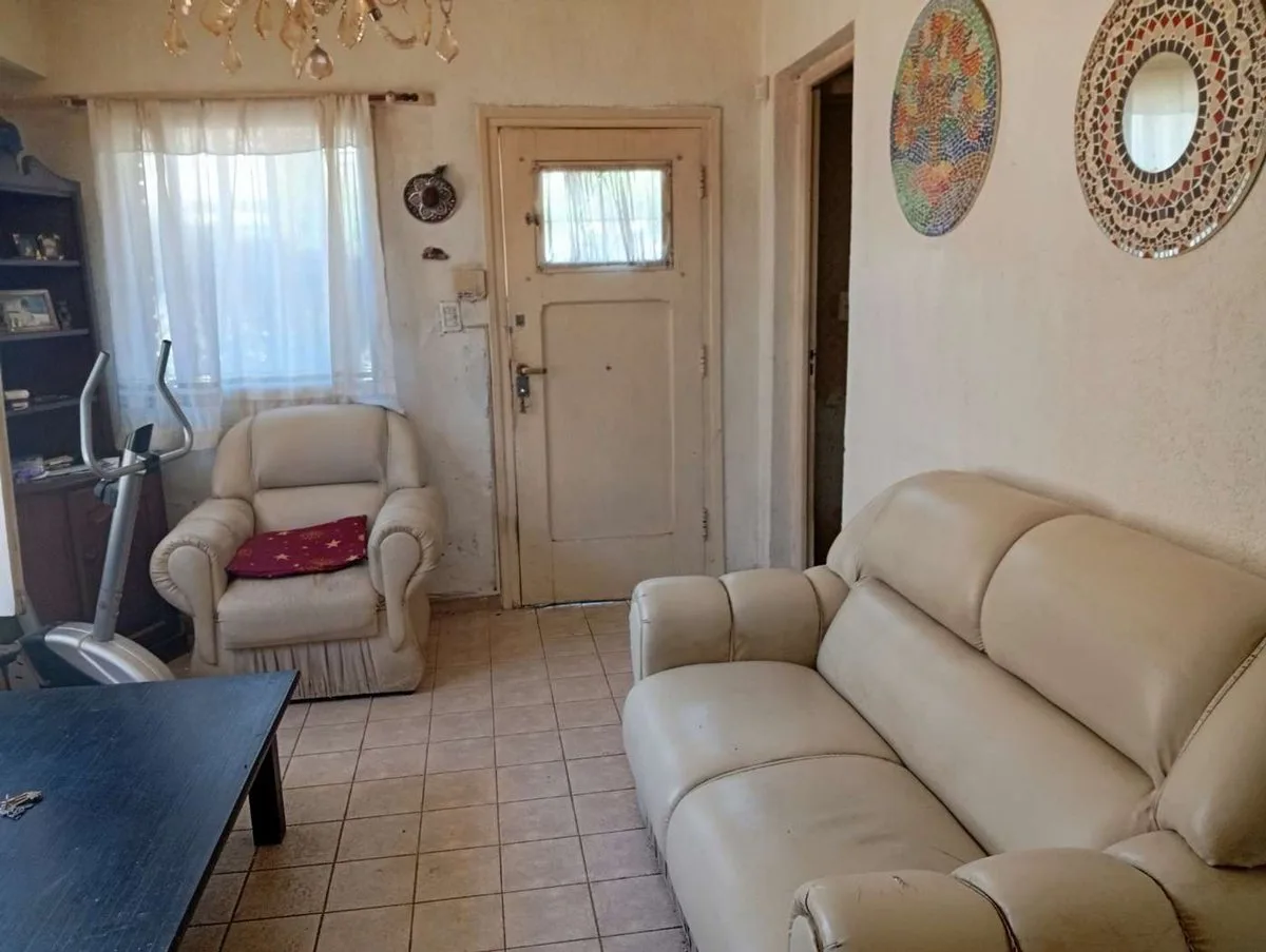 VENTA CASA 4 AMB COCHERA QUINCHO PATIO SAN CARLOS foto 4