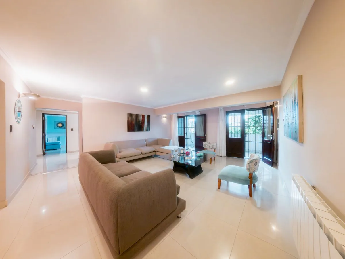 VENTA CASA TRES CERRITOS 4 DORMITORIOS CON PILETA foto 5