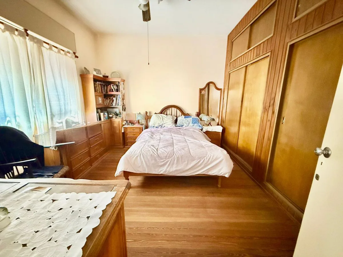 VENTA CASA 6 AMBIENTES CON PATIO - VILLA MAIPU foto 4